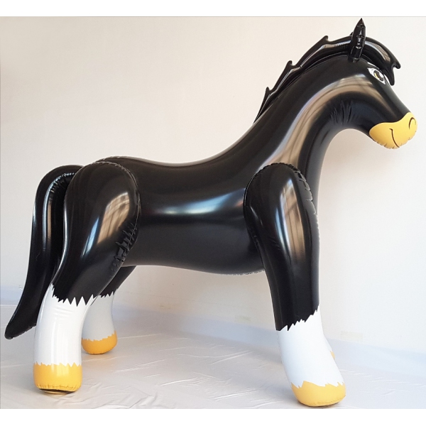 Horse black shiny_1